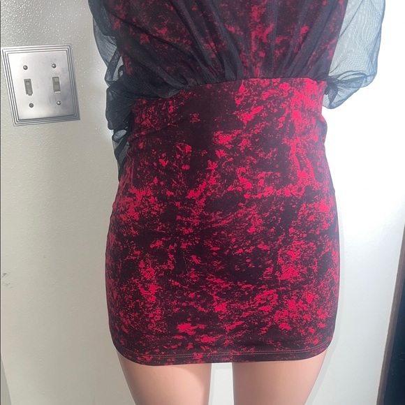 Betsey Johnson Strapless Red and Black Dress with Tulle Skirt - Picture 5 of 12